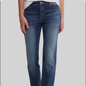 3/$30. BNWT. Lucky Brand medium wash jeans.